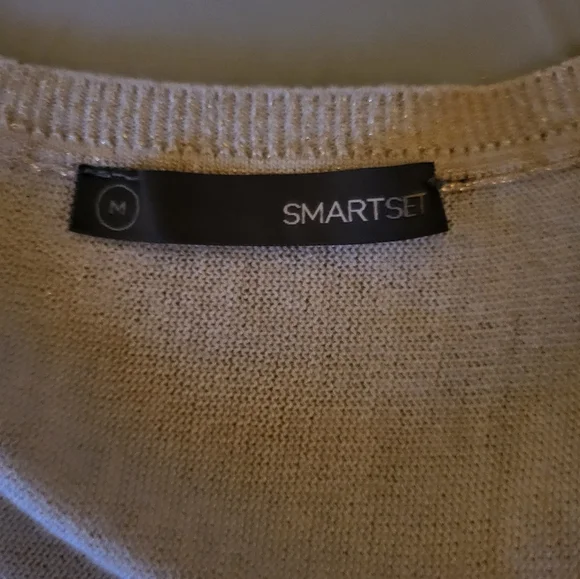 Smart Set Sweater Size Medium - Picture 3 of 4